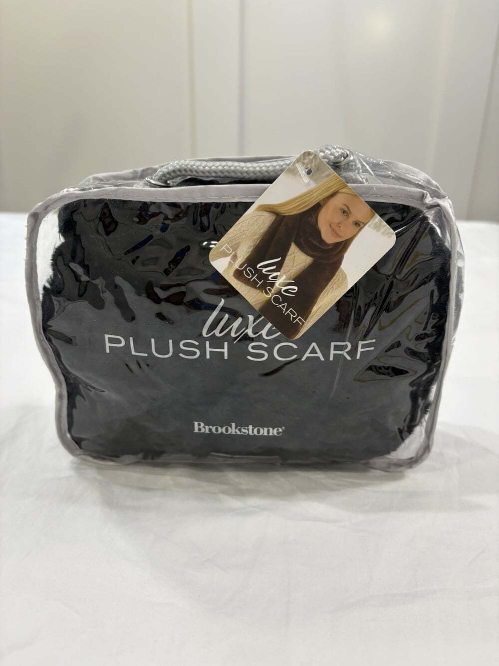Brookstone Luxe Plush Scarf Black